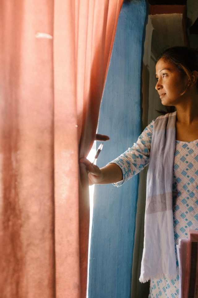 LPEP coordinator Srijana Adhikari in het veld