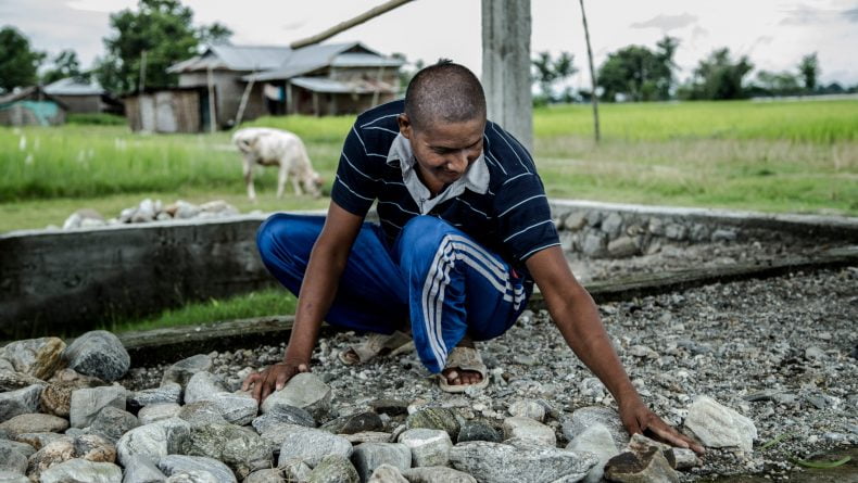 Gopal werkt in de bouw